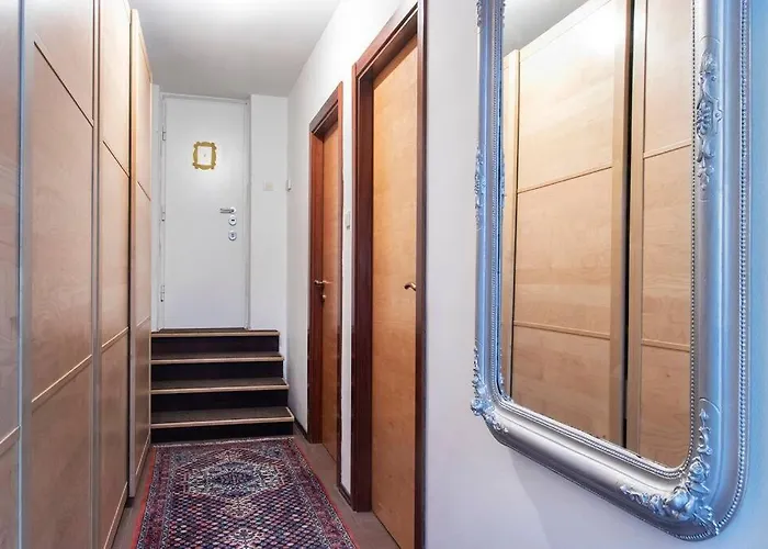 Holiday home House W/castle View Garden, Wine, Garage, Netflix Budapest