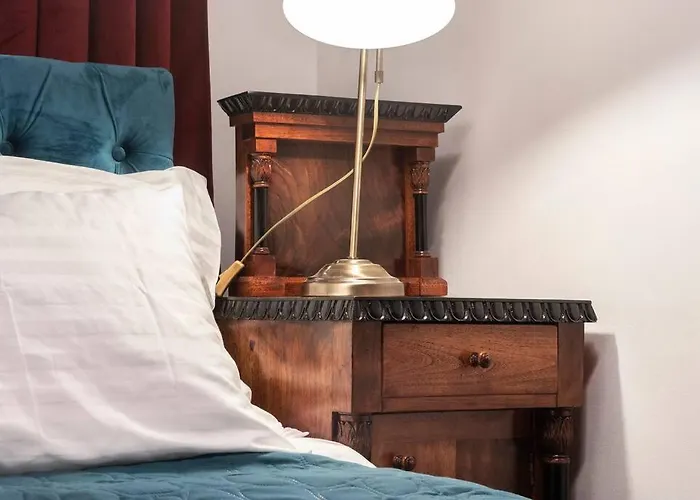 Holiday home House W/castle View Garden, Wine, Garage, Netflix Budapest